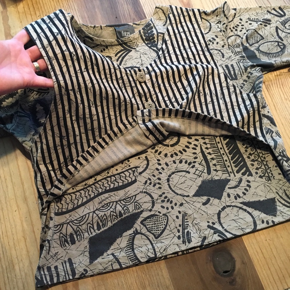 Vintage FRITZI Black & Tan Graphic Top with Vest - Picture 4 of 14